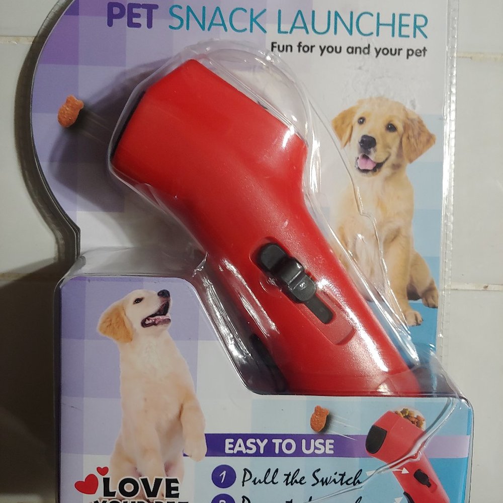 Pet snack launcher